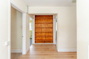 Entrance Hall- click for photo gallery